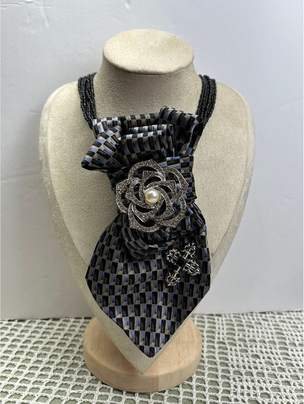#512 Neck Tie Necklace Black & Blue Silver Tone Flower Brooch